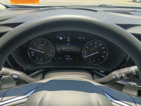 Used 2022 Buick Envision Avenir w/ Technology Package II FWD image 10