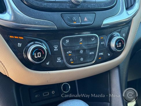Used 2022 Chevrolet Equinox Premier FWD image 22