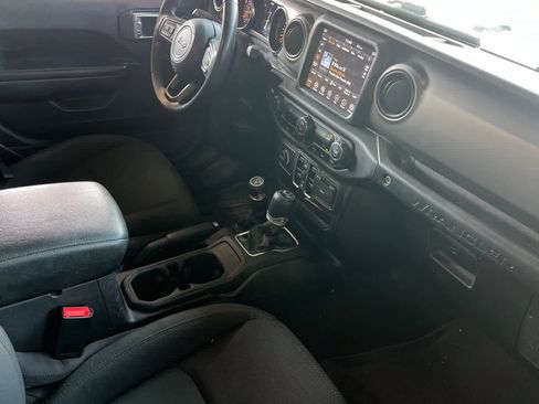 Used 2021 Jeep Wrangler Unlimited Sport AWD/4WD image 17