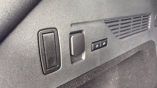 Used 2025 Lincoln Nautilus Reserve AWD/4WD image 34