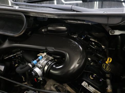 Used 2019 Ford Transit 250 148 High Roof Extended image 21