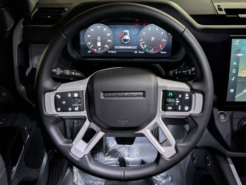 New 2026 Land Rover Defender 110 X-Dynamic SE AWD/4WD image 17