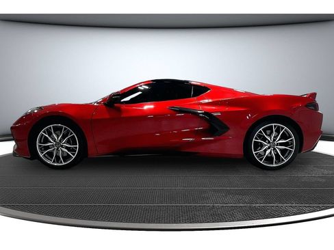 Used 2024 Chevrolet Corvette Stingray Premium Cpe w/ Z51 Performance Package RWD image 15