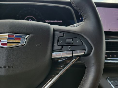 Certified 2023 Cadillac Escalade Premium Luxury w/ Performance Package AWD/4WD image 33