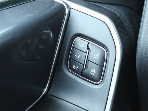 Used 2023 Ford F150 Lariat w/ Equipment Group 502A High AWD/4WD image 4