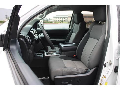 Used 2016 Toyota Tundra SR5 image 8