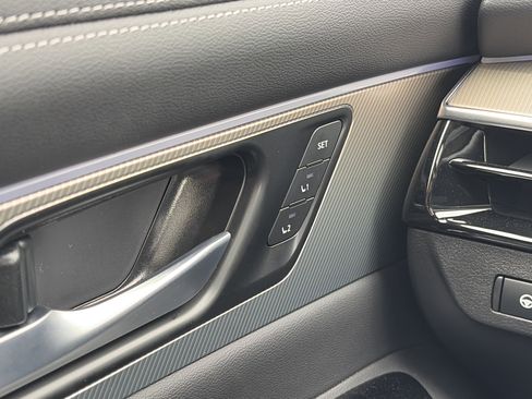 Used 2025 Nissan Murano SL image 29