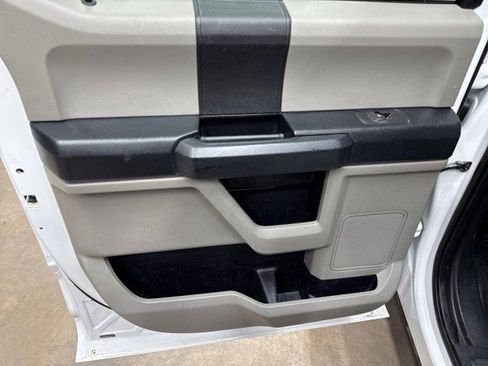 Used 2021 Ford F550 4x4 Crew Cab Super Duty w/ Power Equipment Group image 31