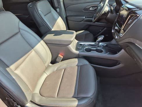 Used 2023 Chevrolet Traverse High Country w/ LPO, Floor Liner Package AWD/4WD image 25