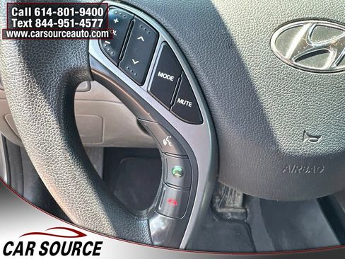 Used 2016 Hyundai Elantra SE w/ Option Group 02 FWD image 16