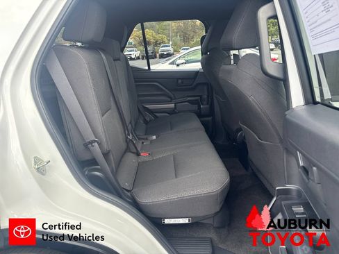 Certified 2025 Toyota 4Runner SR5 AWD/4WD image 20