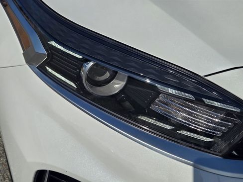 Used 2024 Kia Forte GT-Line w/ GT-Line Premium Package image 4