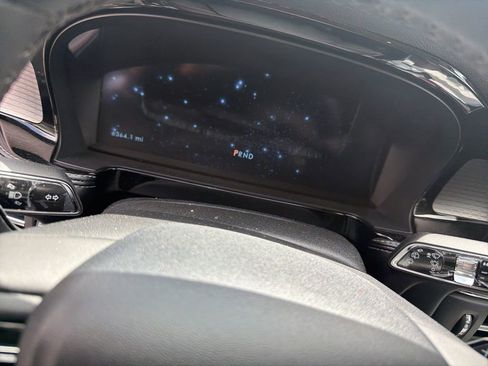 Used 2025 Lincoln Corsair FWD w/ Equipment Group 101A image 6