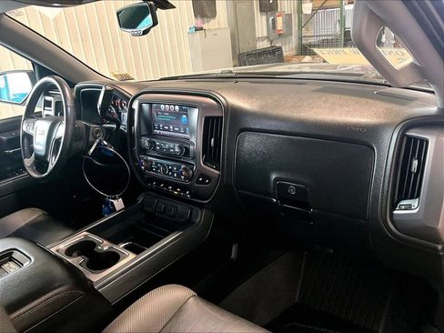 Used 2017 GMC Sierra 1500 SLT w/ All Terrain Package image 14