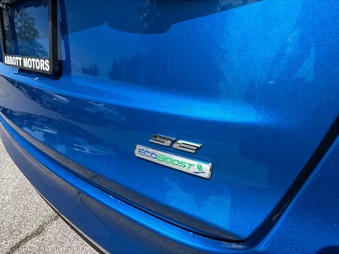 Used 2019 Ford Fusion SE FWD image 12