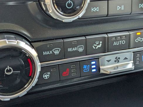 New 2025 Ford F150 Lariat w/ Equipment Group 502A High image 41