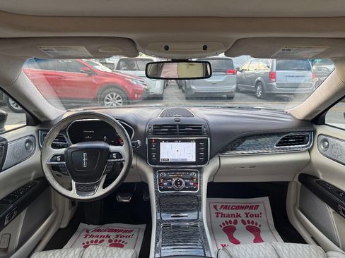 Used 2017 Lincoln Continental Black Label w/ Rear-seat Package image 10