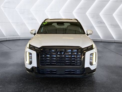 Used 2024 Hyundai Palisade Calligraphy image 2