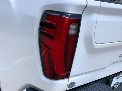 Used 2024 GMC Sierra 2500 Denali Ultimate w/ Max Trailering Package AWD/4WD image 29
