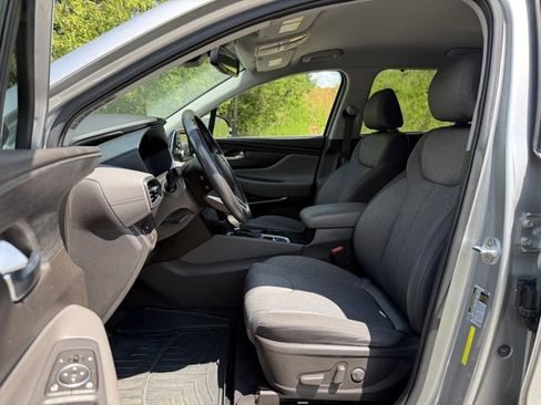 Used 2020 Hyundai Santa Fe SEL w/ Convenience Package image 11