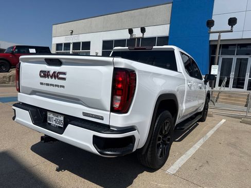 Used 2020 GMC Sierra 1500 Elevation w/ Elevation Value Package RWD image 9