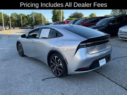 Used 2025 Toyota Prius Plug-In Hybrid FWD image 22