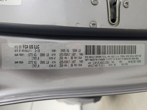 Used 2019 Jeep Cherokee Latitude Plus image 33