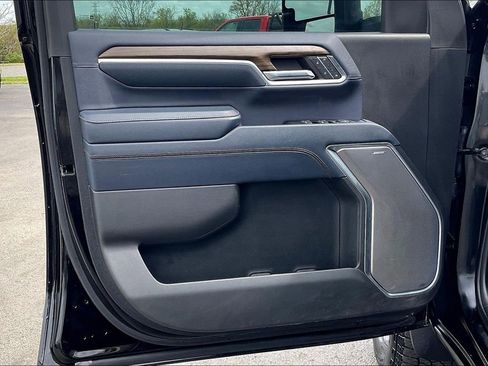 Used 2024 Chevrolet Silverado 2500 High Country AWD/4WD image 22
