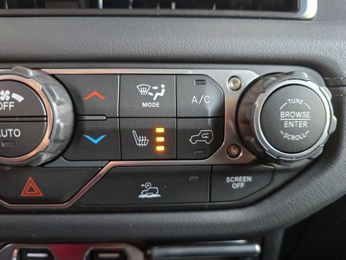 New 2026 Jeep Gladiator Mojave AWD/4WD image 17