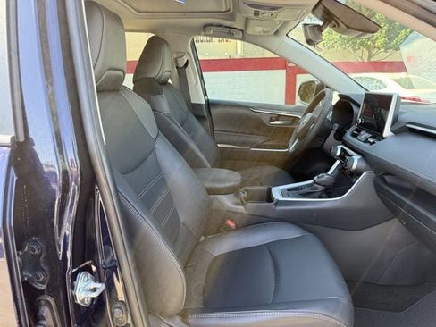 Used 2024 Toyota RAV4 XLE Premium FWD image 29