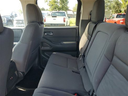 Used 2023 Nissan Frontier SV image 28