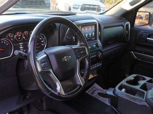 Used 2020 Chevrolet Silverado 1500 LT Trail Boss image 17