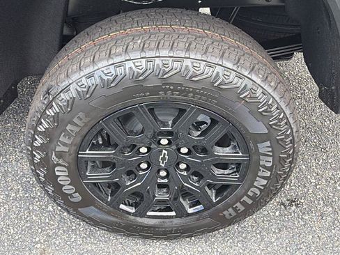 New 2026 Chevrolet Blazer LT w/ Convenience Package FWD image 12