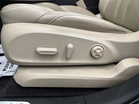 Used 2018 Buick Envision Essence image 10