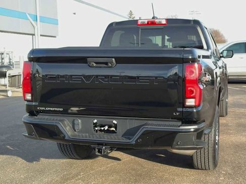 Used 2023 Chevrolet Colorado LT w/ LT Convenience Package III image 3