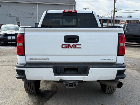 Used 2016 GMC Sierra 2500 Denali w/ Duramax Plus Package image 8