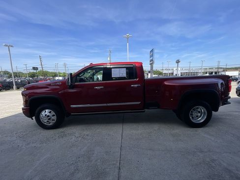 Used 2024 Chevrolet Silverado 3500 High Country w/ High Country Premium Package image 5