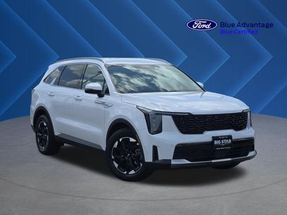 Used 2025 Kia Sorento S
