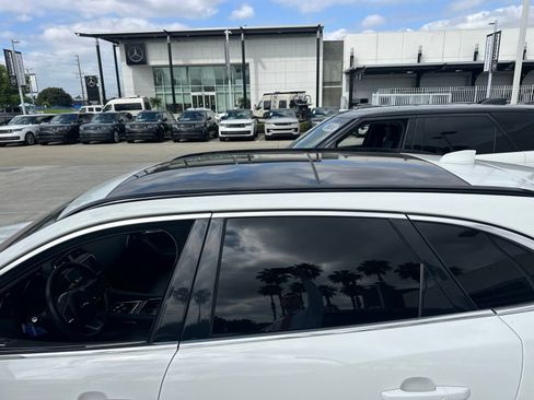 Used 2019 Jaguar F-PACE Prestige AWD/4WD image 5