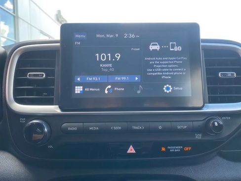 Used 2020 Hyundai Venue SEL FWD image 20