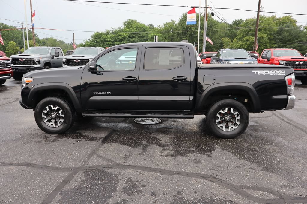 Used 2020 Toyota Tacoma TRD Off-Road AWD/4WD image 29