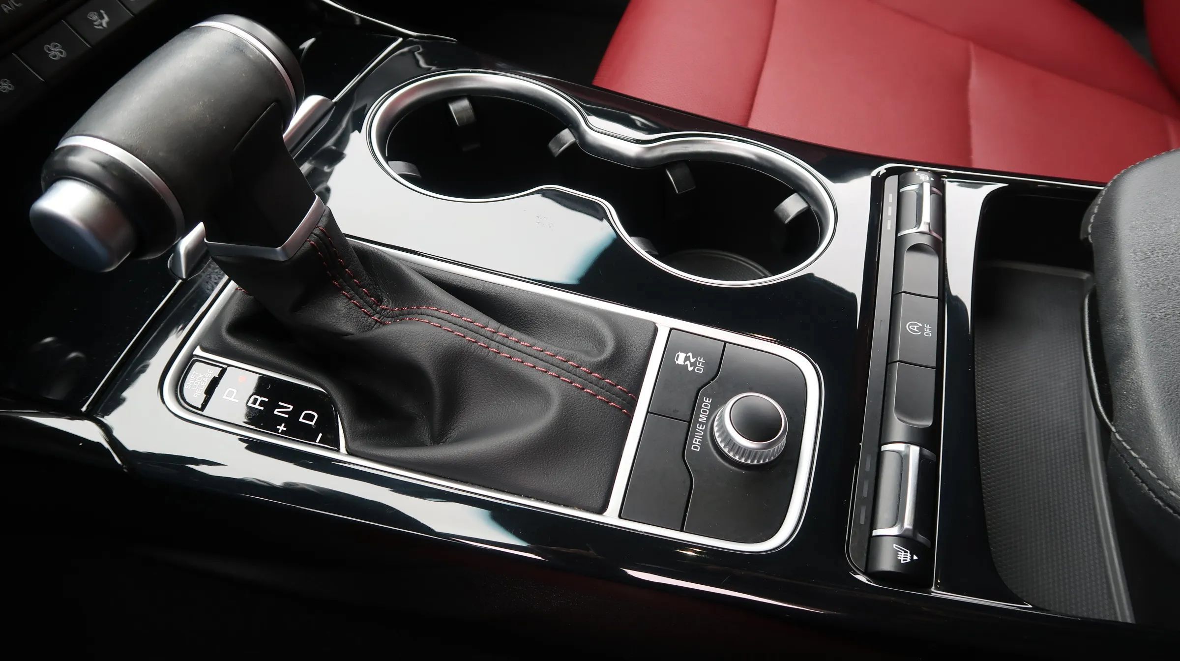 Used 2020 Kia Stinger GT-Line w/ Sun & Sound Package RWD image 26