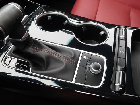 Used 2020 Kia Stinger GT-Line w/ Sun & Sound Package RWD image 26