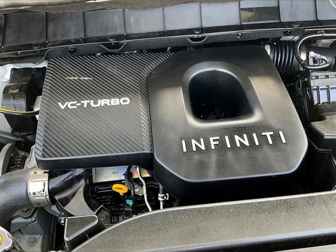 Certified 2025 INFINITI QX60 Luxe image 14