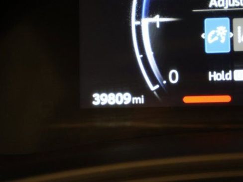 Used 2024 Toyota Grand Highlander XLE image 16