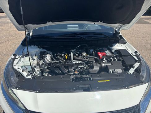 Used 2025 Nissan Altima 2.5 SV FWD image 30