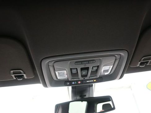 Used 2023 GMC Sierra 2500 SLT w/ SLT Premium Package image 12