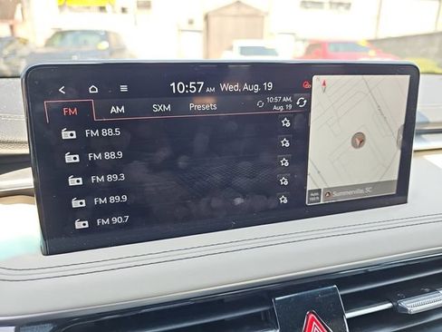 Used 2025 Genesis G70 2.5T image 24