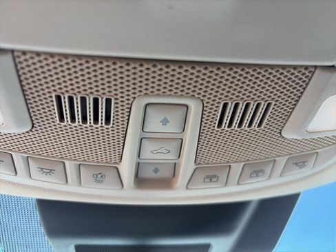 Used 2020 Ford Expedition XLT w/ Equipment Group 202A image 24