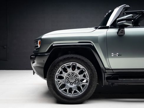 Used 2024 GMC Hummer EV 3X AWD/4WD image 21